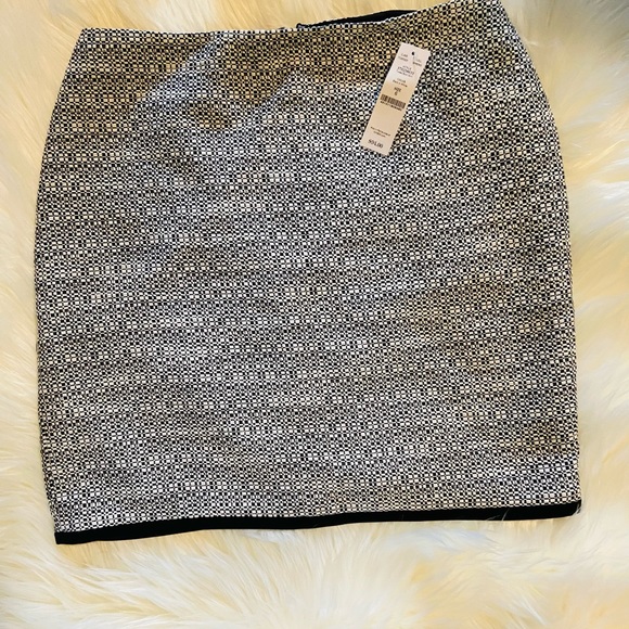🆕WHITE HOUSE BLACK MARKET TWEED SKIRT YOU ARE GOING TO LOVE. SIZE 6 BRAND NEW. - Picture 12 of 12